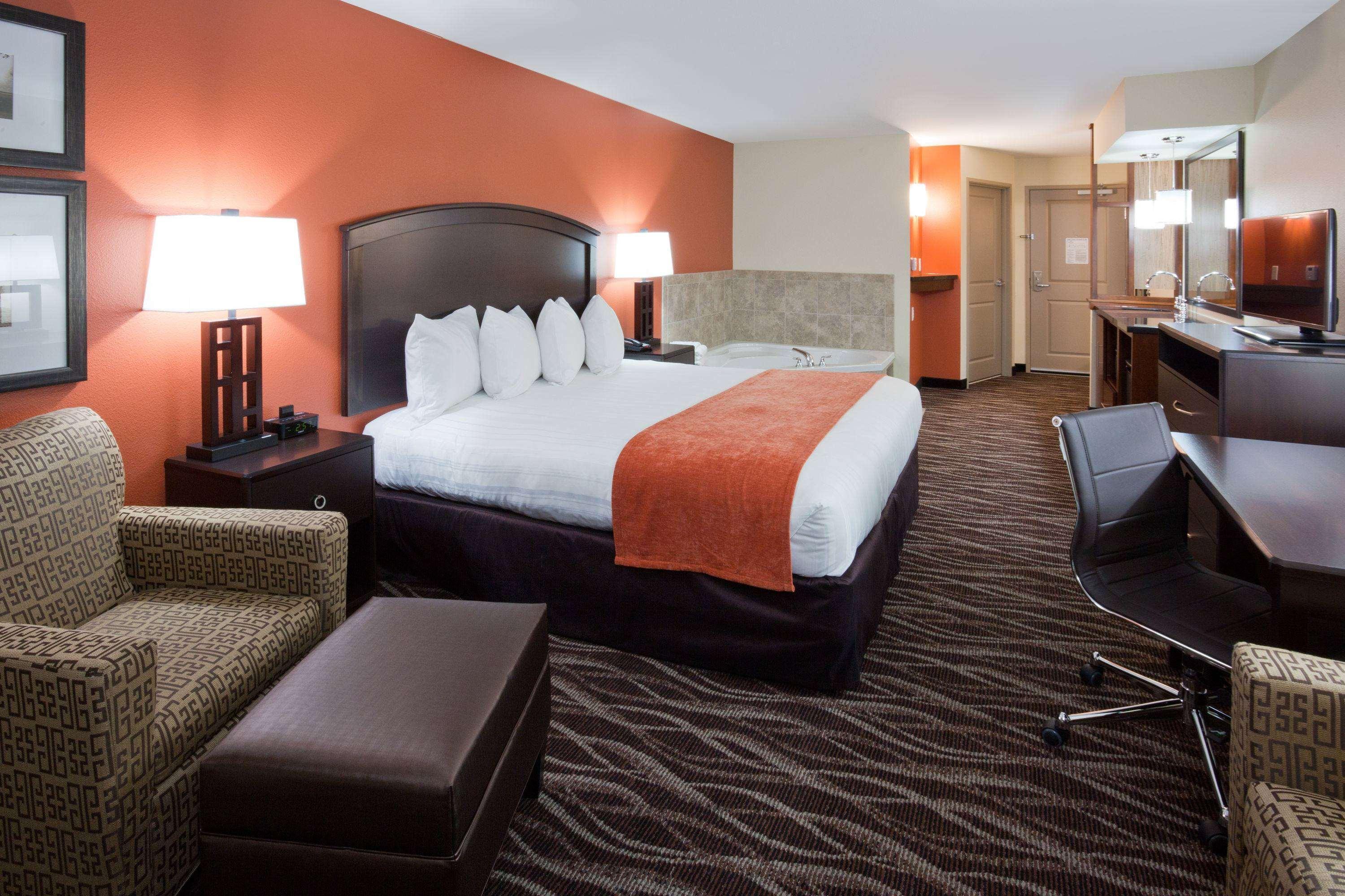 Americinn By Wyndham Waupun Exterior photo